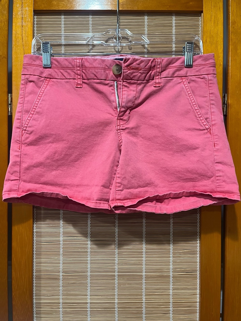 American Eagle pink midi shorts, size 4